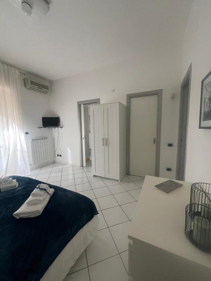 ساليرنو Suite 84 Holiday Home المظهر الخارجي الصورة