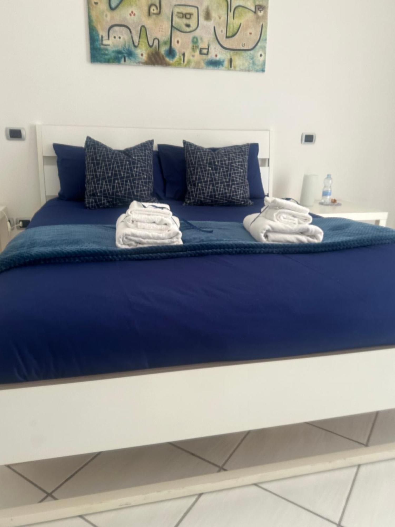 ساليرنو Suite 84 Holiday Home المظهر الخارجي الصورة